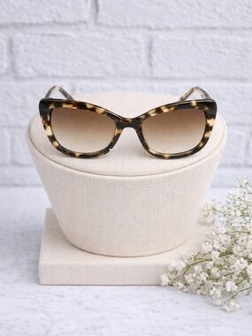 Kate Spade NEW WITH CASE Amanda Tortoise Cat-Eye Sunglasses